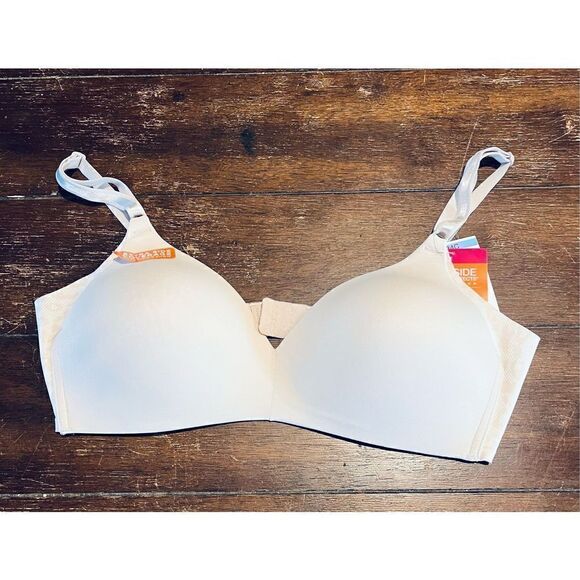 Warner's Women's No Side Effects Underarm-Smoothing Comfort Wireless - Picture 2 of 5